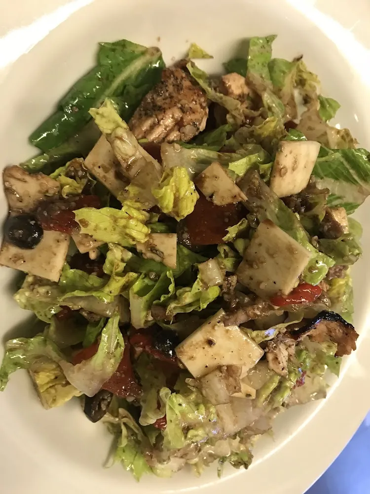 Salad with Grilled Chicken